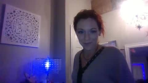 dixieglam online show from February 22, 2025, 9:34 am