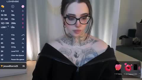 Snapshot of dixipixi_ chatting on March 26, 2026, 5:57 am dixipixi_ online show from March 26, 2026, 5:57 am