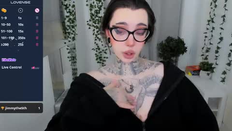Snapshot of dixipixi_ chatting on April 26, 2026, 5:27 am dixipixi_ online show from April 26, 2026, 5:27 am