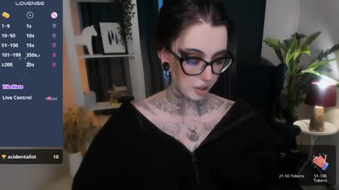 Snapshot of dixipixi_ chatting on May 16, 2026, 7:27 am dixipixi_ online show from May 16, 2026, 7:27 am