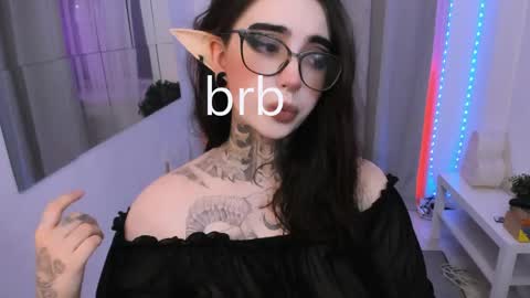Snapshot of dixipixi_ chatting on May 16, 2026, 10:36 am dixipixi_ online show from May 16, 2026, 10:36 am