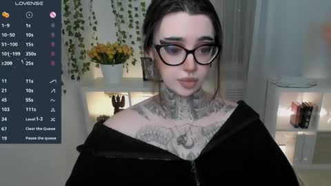 Snapshot of dixipixi_ chatting on May 23, 2026, 7:02 am dixipixi_ online show from May 23, 2026, 7:02 am
