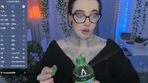Snapshot of dixipixi_ chatting on May 31, 2026, 5:15 am dixipixi_ online show from May 31, 2026, 5:15 am