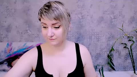 djullia online show from November 3, 2025, 7:20 am