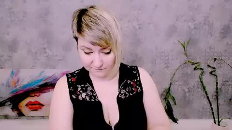 Snapshot of djullia chatting on April 24, 2026, 7:22 am djullia online show from April 24, 2026, 7:22 am