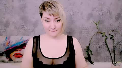 Snapshot of djullia chatting on April 26, 2026, 5:05 am djullia online show from April 26, 2026, 5:05 am