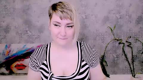 Snapshot of djullia chatting on May 20, 2026, 6:19 am djullia online show from May 20, 2026, 6:19 am