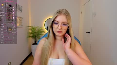 Snapshot of do_u_want_alice chatting on January 15, 2025, 2:27 am Alice online show from January 15, 2025, 2:27 am