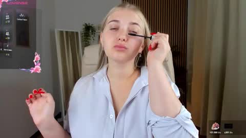 Snapshot of do_u_want_alice chatting on September 17, 2025, 2:24 am Alice online show from September 17, 2025, 2:24 am