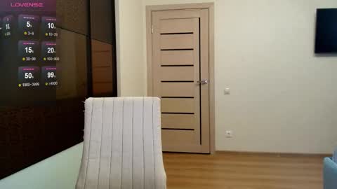 Snapshot of do_u_want_alice chatting on November 12, 2025, 4:24 am Alice online show from November 12, 2025, 4:24 am