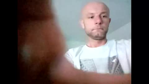 dobryjebaka84 online show from April 19, 2026, 1:49 am