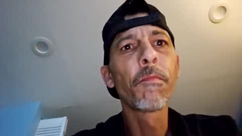 Snapshot of dogbone999081 chatting on October 18, 2025, 10:16 am dogbone999081 online show from October 18, 2025, 10:16 am