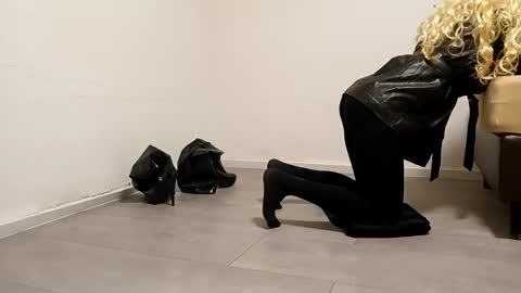 Snapshot of doggy7style chatting on September 24, 2025, 11:52 pm Carolina online show from September 24, 2025, 11:52 pm