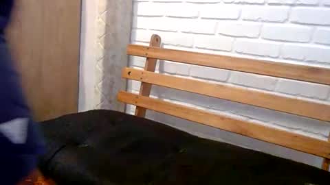 Snapshot of dogtattoo77 chatting on October 19, 2025, 6:19 pm dogtattoo77 online show from October 19, 2025, 6:19 pm