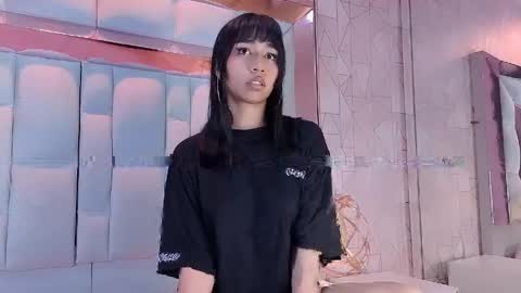 Snapshot of dojameow_1 chatting on May 2, 2026, 8:36 pm online show from May 2, 2026, 8:36 pm