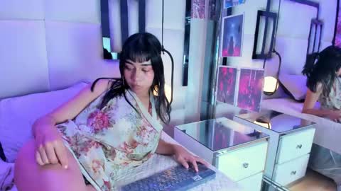Snapshot of dojameow_1 chatting on May 19, 2026, 9:43 pm online show from May 19, 2026, 9:43 pm