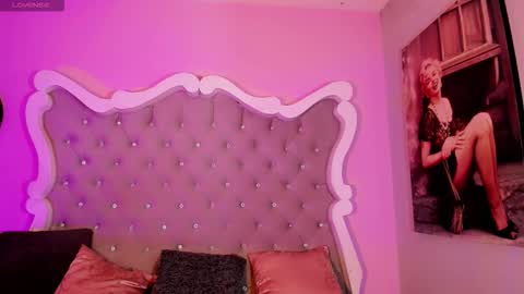 Snapshot of dolarcity760752 chatting on November 23, 2025, 5:51 am dolarcity760752 online show from November 23, 2025, 5:51 am