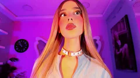 Snapshot of dolarcity760752 chatting on November 25, 2025, 6:02 am dolarcity760752 online show from November 25, 2025, 6:02 am