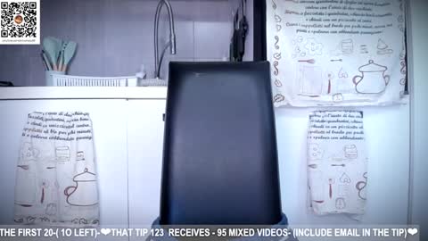 Snapshot of dolce4you69 chatting on December 18, 2024, 10:19 am Dea----IF YOU WANT TO SUPPORT ME -Purshase subscribtions scroll BIO  THANK YOU LOVE - online show from December 18, 2024, 10:19 am