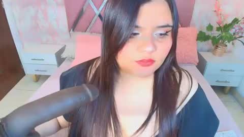 Snapshot of dolce_pearl chatting on June 19, 2026, 2:38 am Dolce Pearl online show from June 19, 2026, 2:38 am