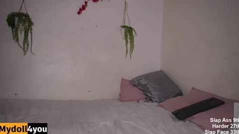 Alice y Ros online show from February 24, 2026, 5:05 am