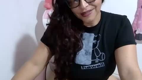 Snapshot of doll78latin chatting on January 12, 2026, 3:01 am doll78latin online show from January 12, 2026, 3:01 am