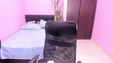 Snapshot of doll___squirt chatting on September 9, 2025, 11:54 am sofia de la torre online show from September 9, 2025, 11:54 am