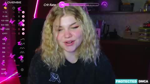 Chloe online show from December 5, 2024, 3:50 pm