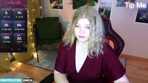 Chloe online show from January 4, 2025, 6:51 pm