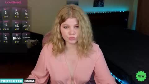 Chloe online show from February 12, 2025, 3:49 pm