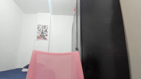 doll_oriana online show from December 17, 2024, 7:26 pm