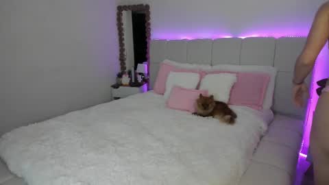 doll_oriana online show from January 13, 2026, 6:13 pm