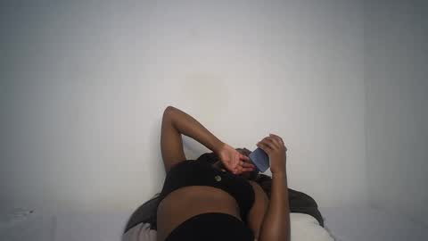 dollberry online show from January 11, 2025, 6:12 pm