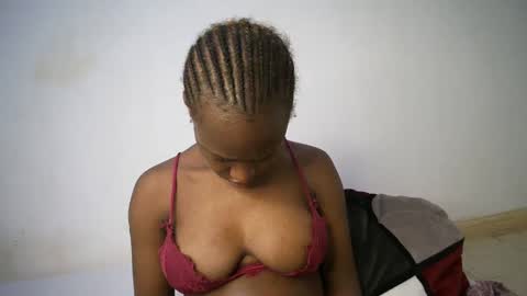 dollberry online show from March 10, 2025, 10:26 am