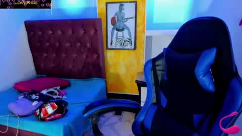 dolly_boob online show from February 21, 2026, 4:35 am