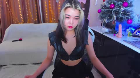 Snapshot of dollyiaa chatting on January 7, 2025, 8:56 am Dollya online show from January 7, 2025, 8:56 am