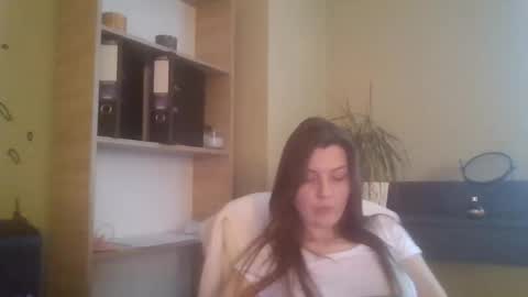 DollyRoma online show from November 10, 2025, 8:35 am