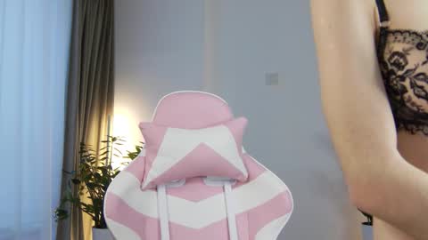 Dolly online show from January 9, 2026, 1:36 pm