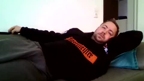 dombio_12 online show from November 16, 2025, 1:28 pm