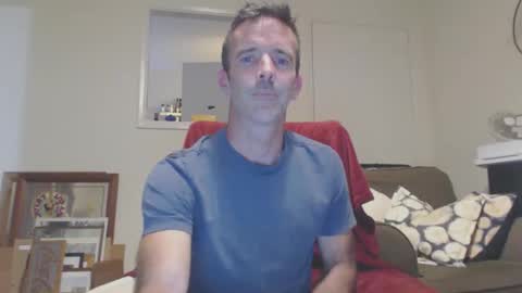 Dombol online show from October 3, 2025, 3:31 pm