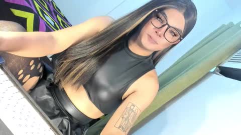 ANGELA online show from October 15, 2025, 8:58 am