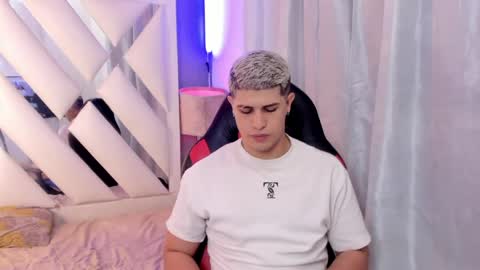 DOMI online show from April 20, 2026, 3:09 am