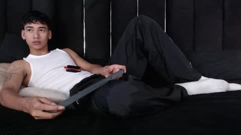 Dominic online show from April 15, 2026, 2:18 am