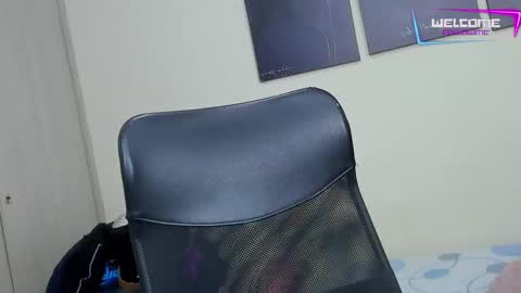 Snapshot of dominic_silva chatting on January 13, 2025, 6:38 pm Dominic online show from January 13, 2025, 6:38 pm