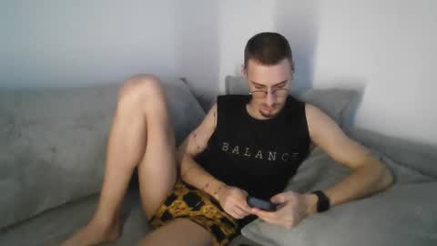 Snapshot of dominick0325 chatting on February 11, 2026, 7:35 am Dominic online show from February 11, 2026, 7:35 am