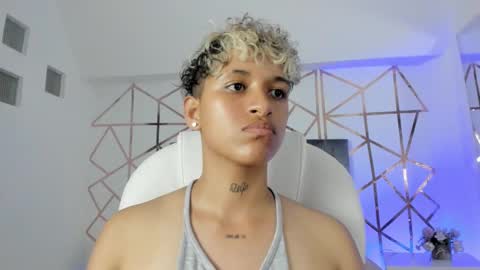 Dominick  online show from January 11, 2025, 11:46 pm