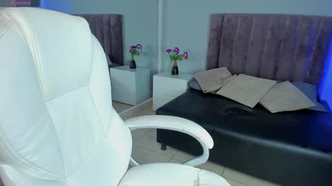 Dominick  online show from January 25, 2025, 2:26 am