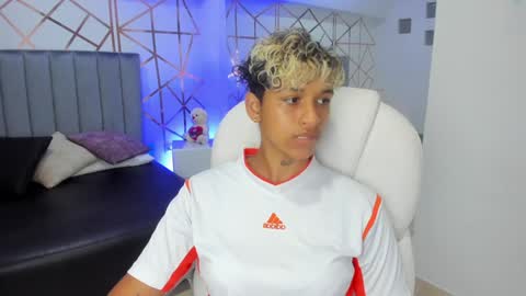 Dominick  online show from February 3, 2025, 8:24 pm