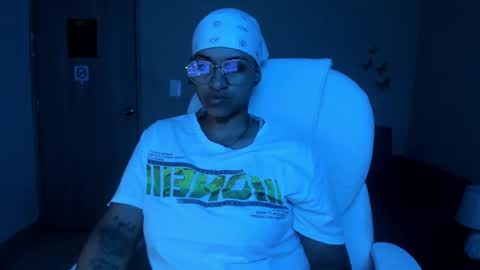 Dominick  online show from October 4, 2025, 11:58 pm