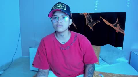 Dominick  online show from October 16, 2025, 6:47 am